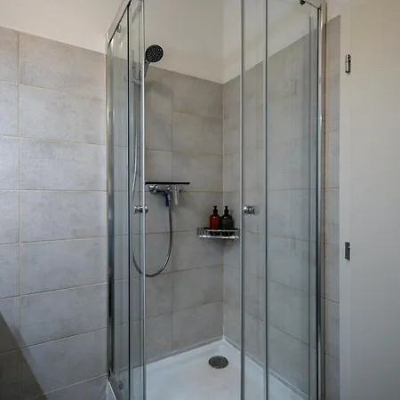 Adm Premium Center Apartment